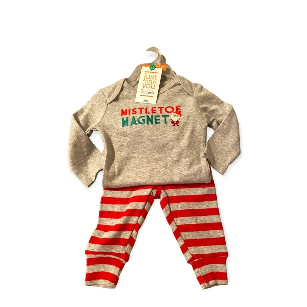 New Carter’s Christmas Outfit Mistletoe Magnet 3 months